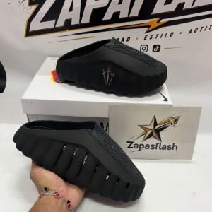 Chanclas Nikemind Negras